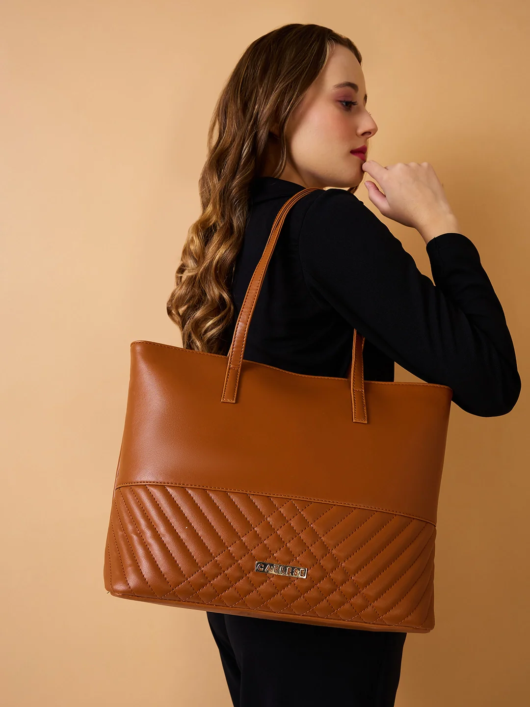 Caprese Serene Medium Tan Tote Bag - Image 11
