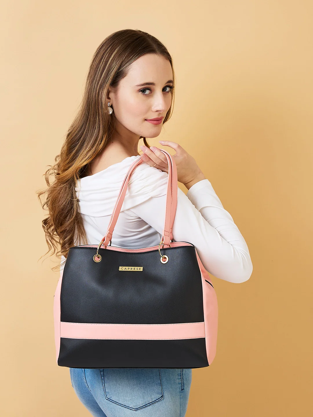 Caprese Seri Small Black Satchel Bag - Image 10