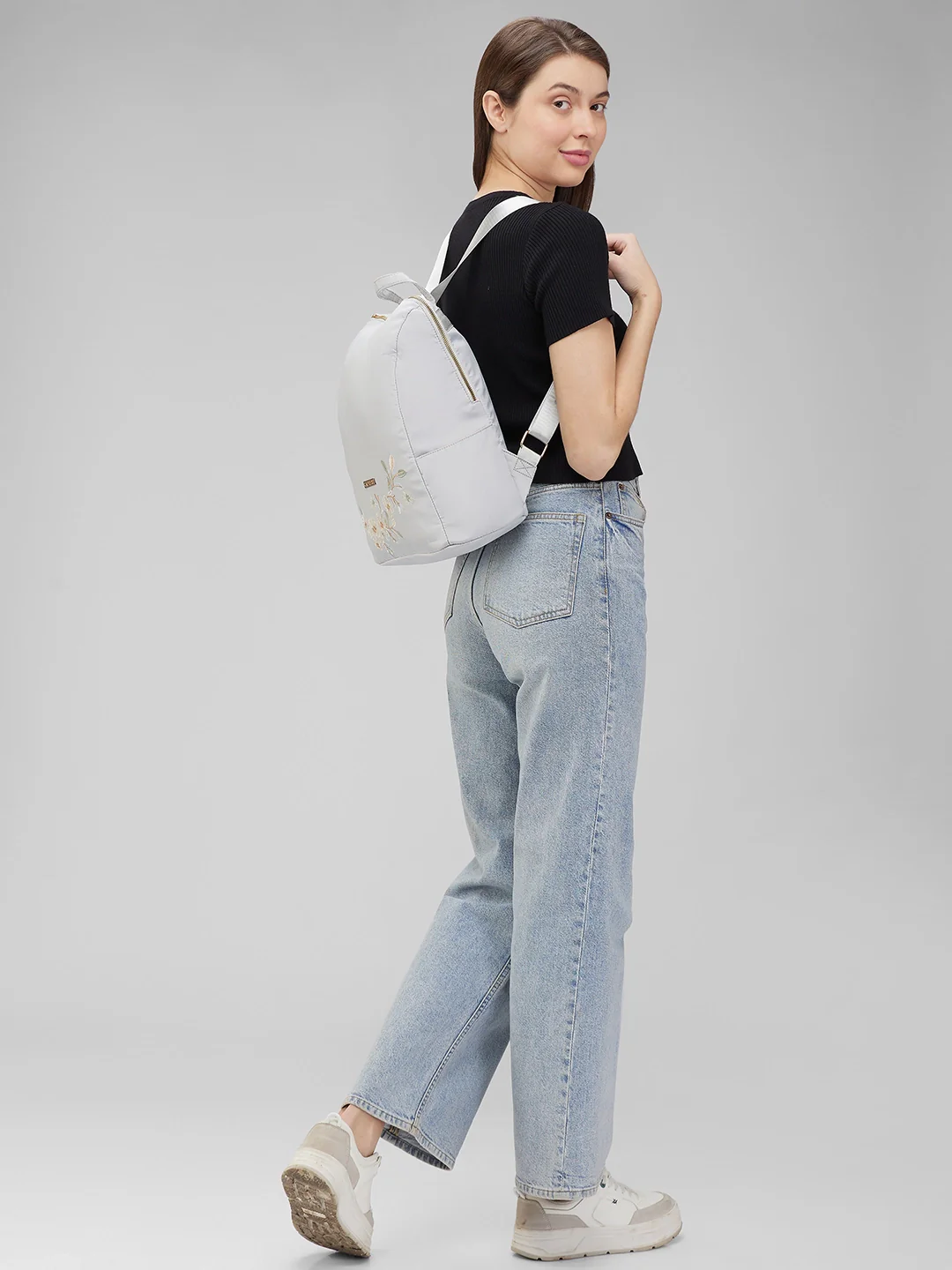 Caprese Sierra Large Grey Backpack - Image 3