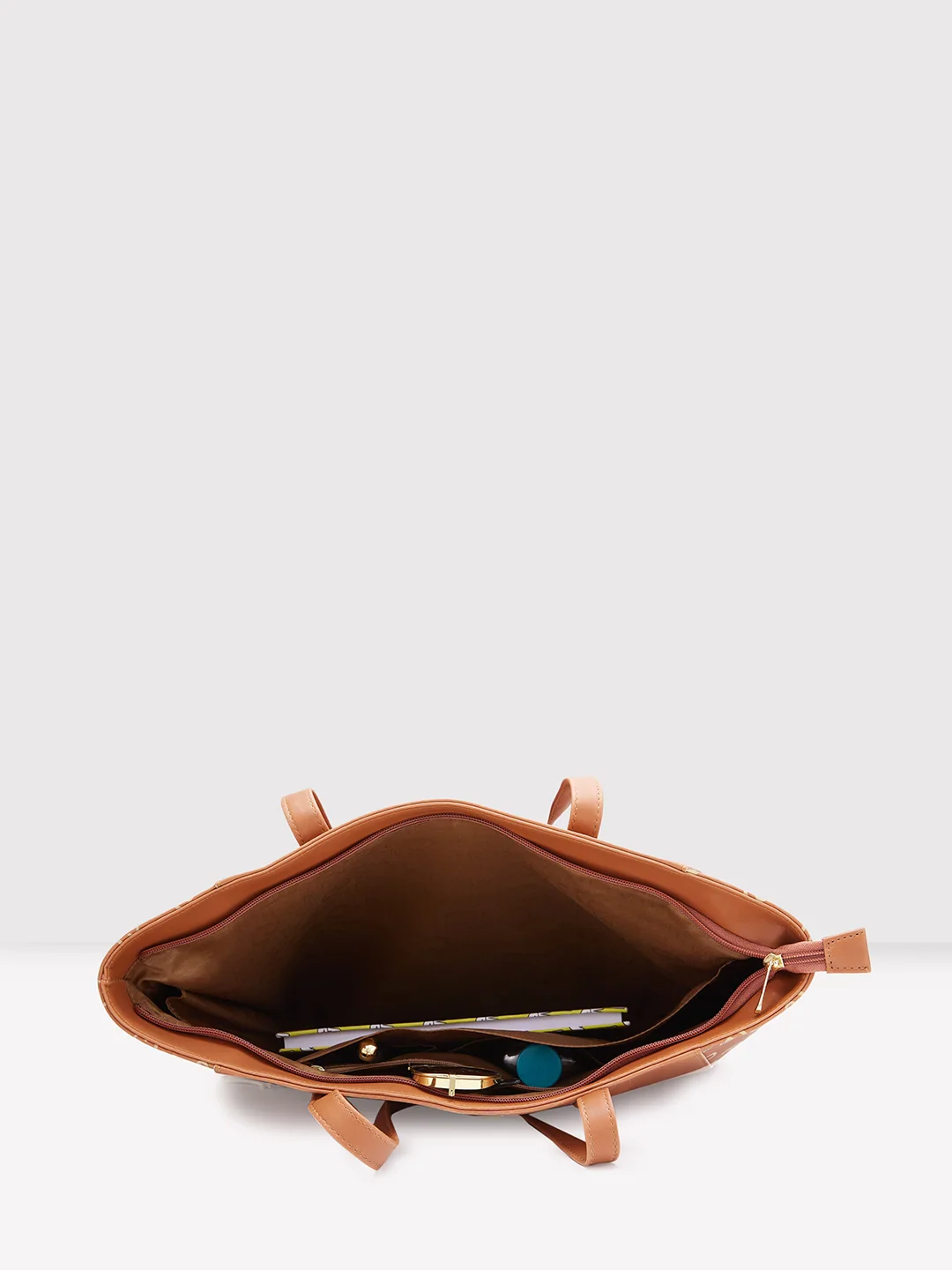 Caprese Siesta Medium Tan Tote Bag - Image 9