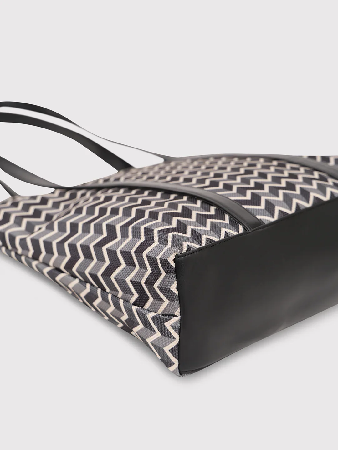 Caprese Susan Large Black Tote Bag - Image 7