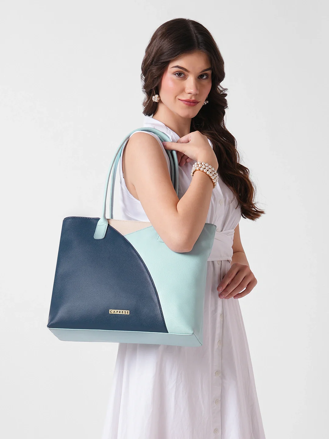 Caprese Toby Large Powder Blue Tote Bag - Image 2