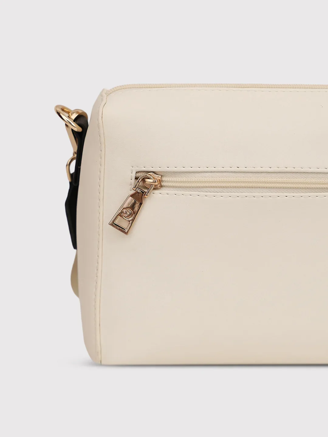 Caprese Trinity Medium Cream Sling Bag - Image 5