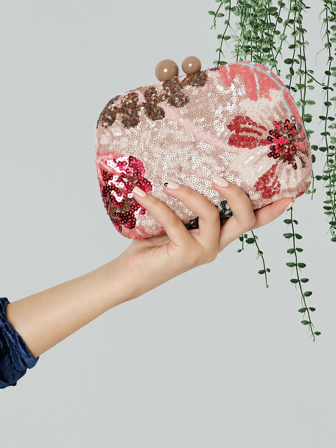 Caprese Victoria Small Pink Clutch - Image 2