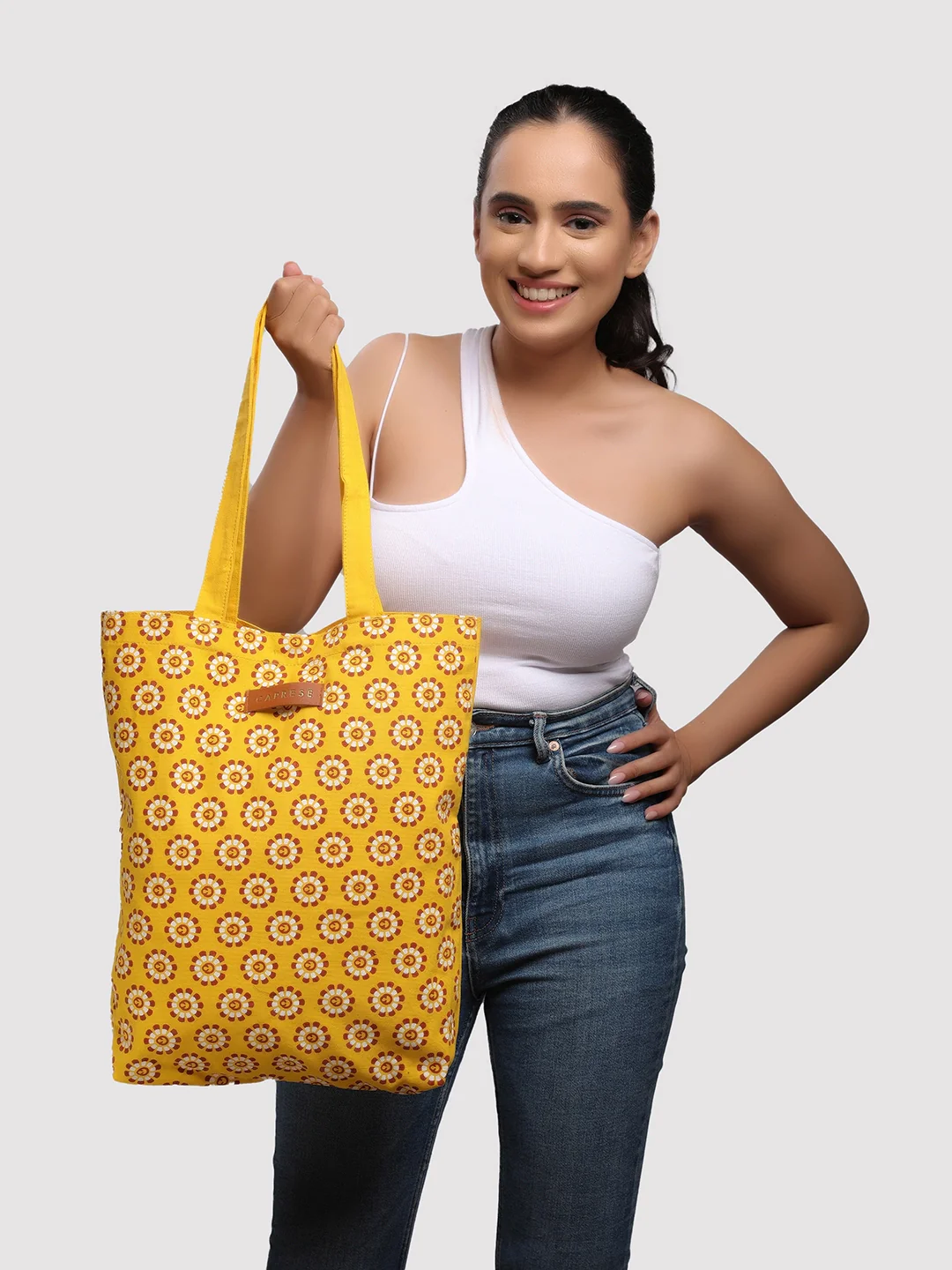 Caprese Vida Medium Yellow Tote Bag - Image 2
