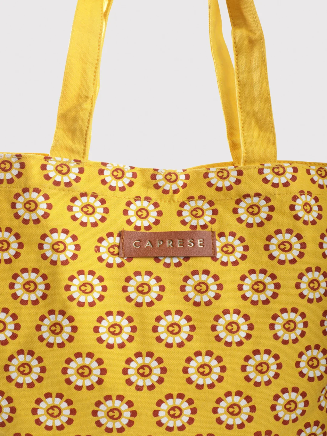 Caprese Vida Medium Yellow Tote Bag - Image 8
