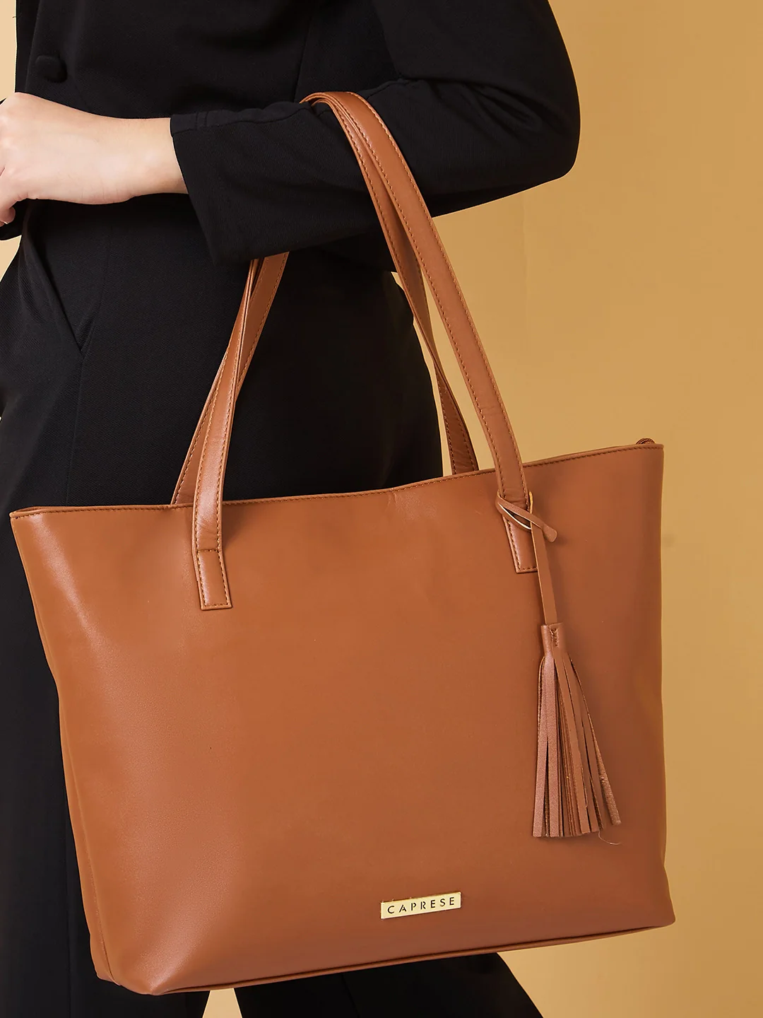 Caprese Vinci Medium Brown Tote Bag - Image 6
