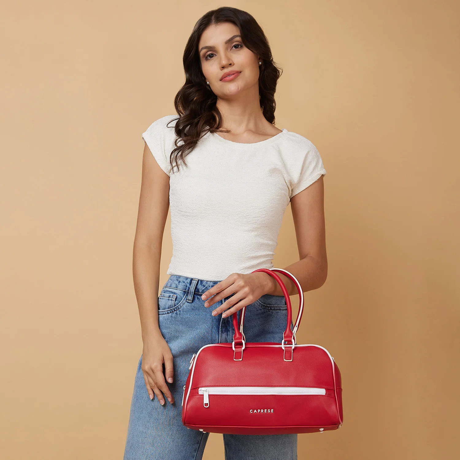 Caprese Vivian Large Red Duffle Bag - Image 2