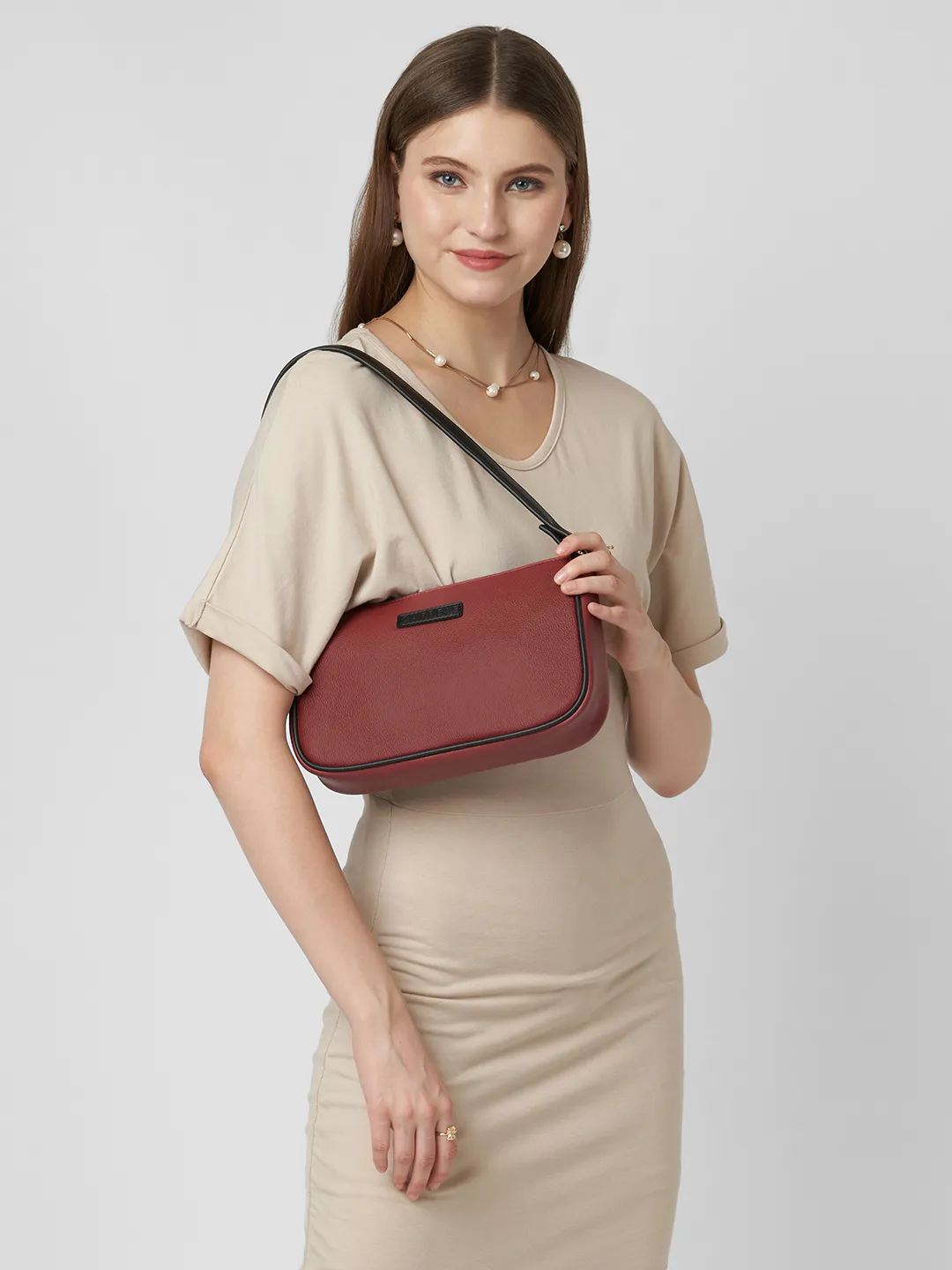 Caprese  Yashna Medium Cherry Red Baguette Bag - Image 8