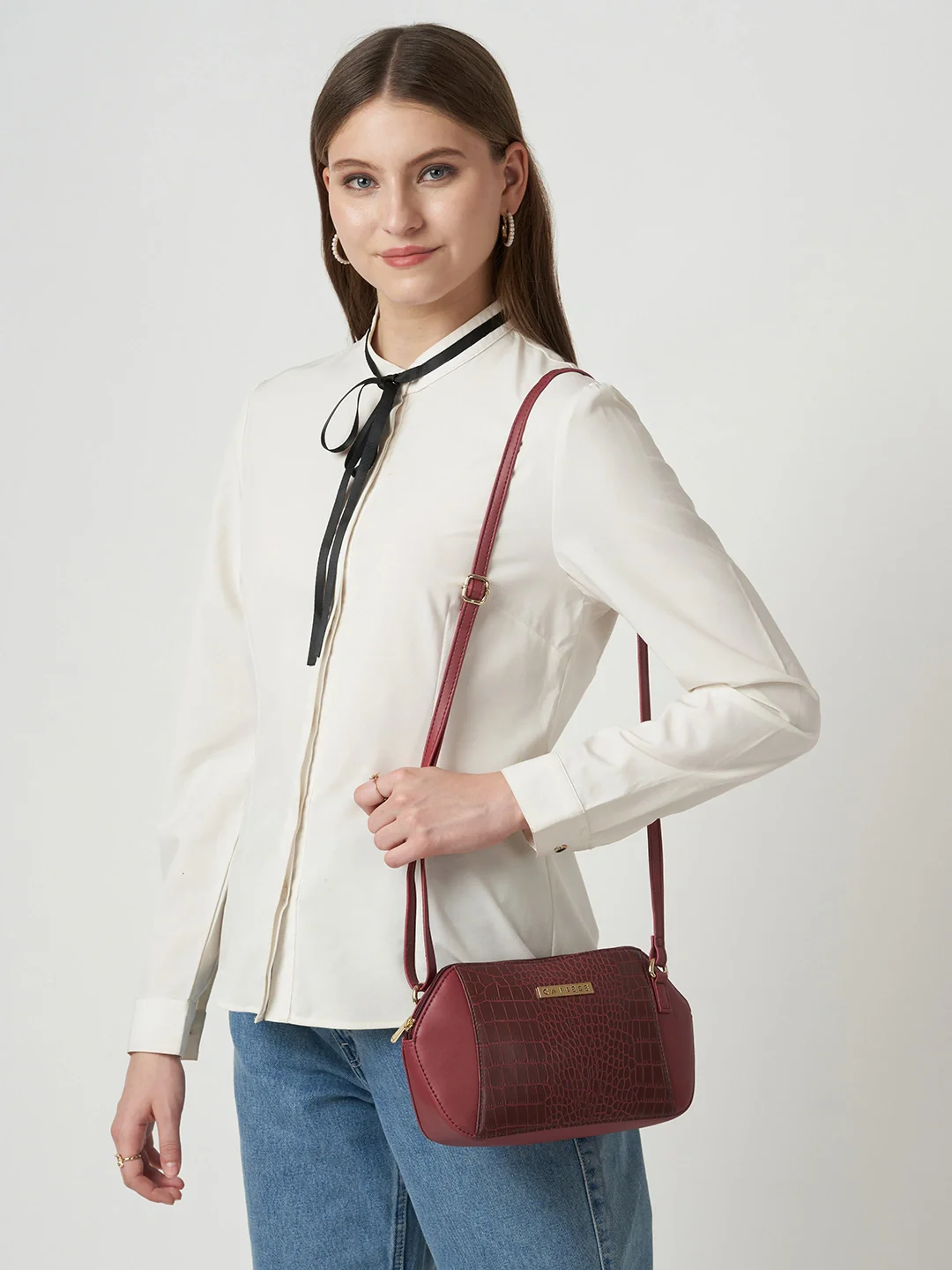 Caprese York Small Cherry Red Sling Bag - Image 9