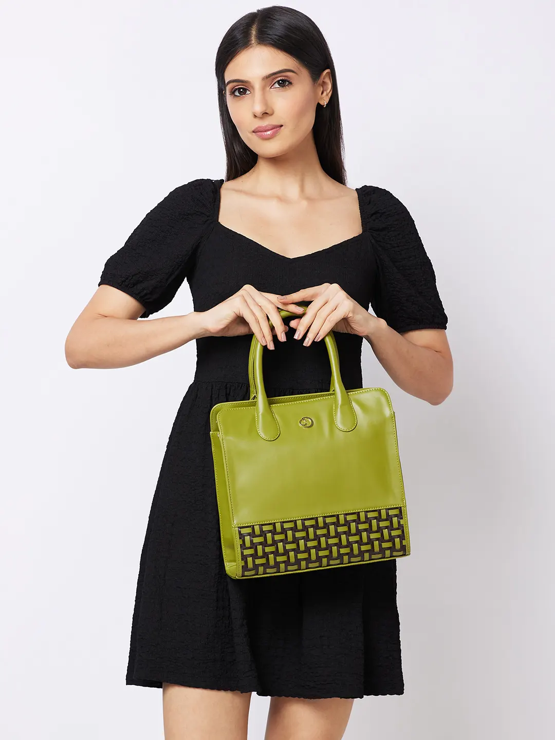 Caprese Zeta Medium Olive Tote Bag - Image 11